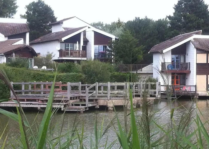 La Porte Du Paradis Apartment